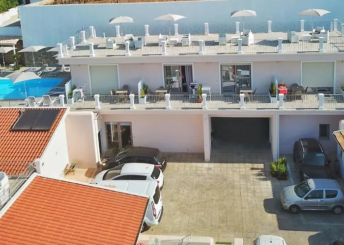 Borgo Panoramico N.2 公寓 *